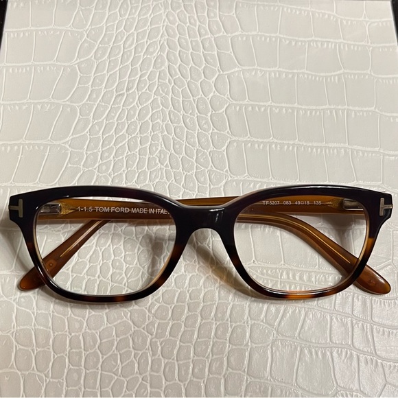 Tom Ford Eyeglasses with Case and Accessories - Picture 9 of 16